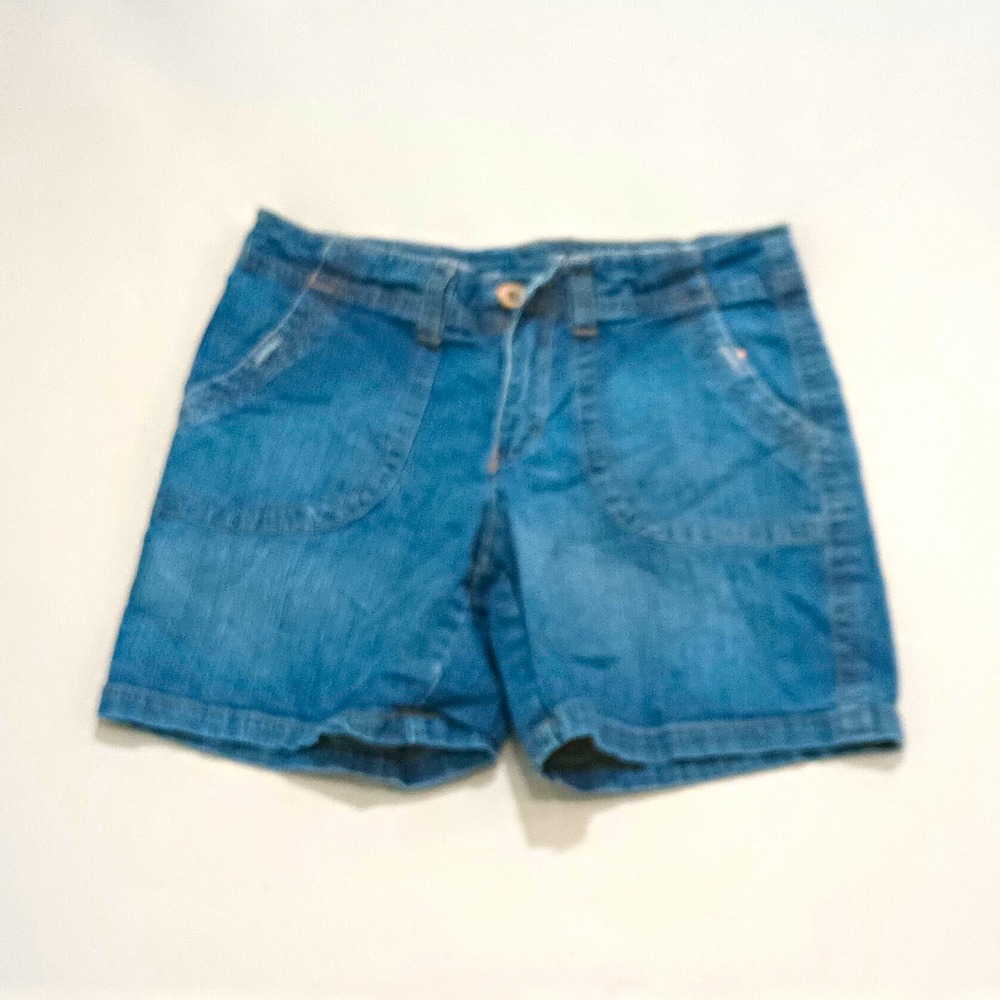 Faded Glory Women's Blue Denim Shorts Size 8 Mid Rise Pockets Cotton Spandex